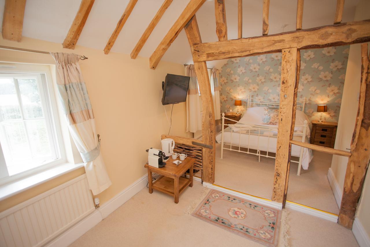 The Seven Stars Inn Pewsey Dış mekan fotoğraf